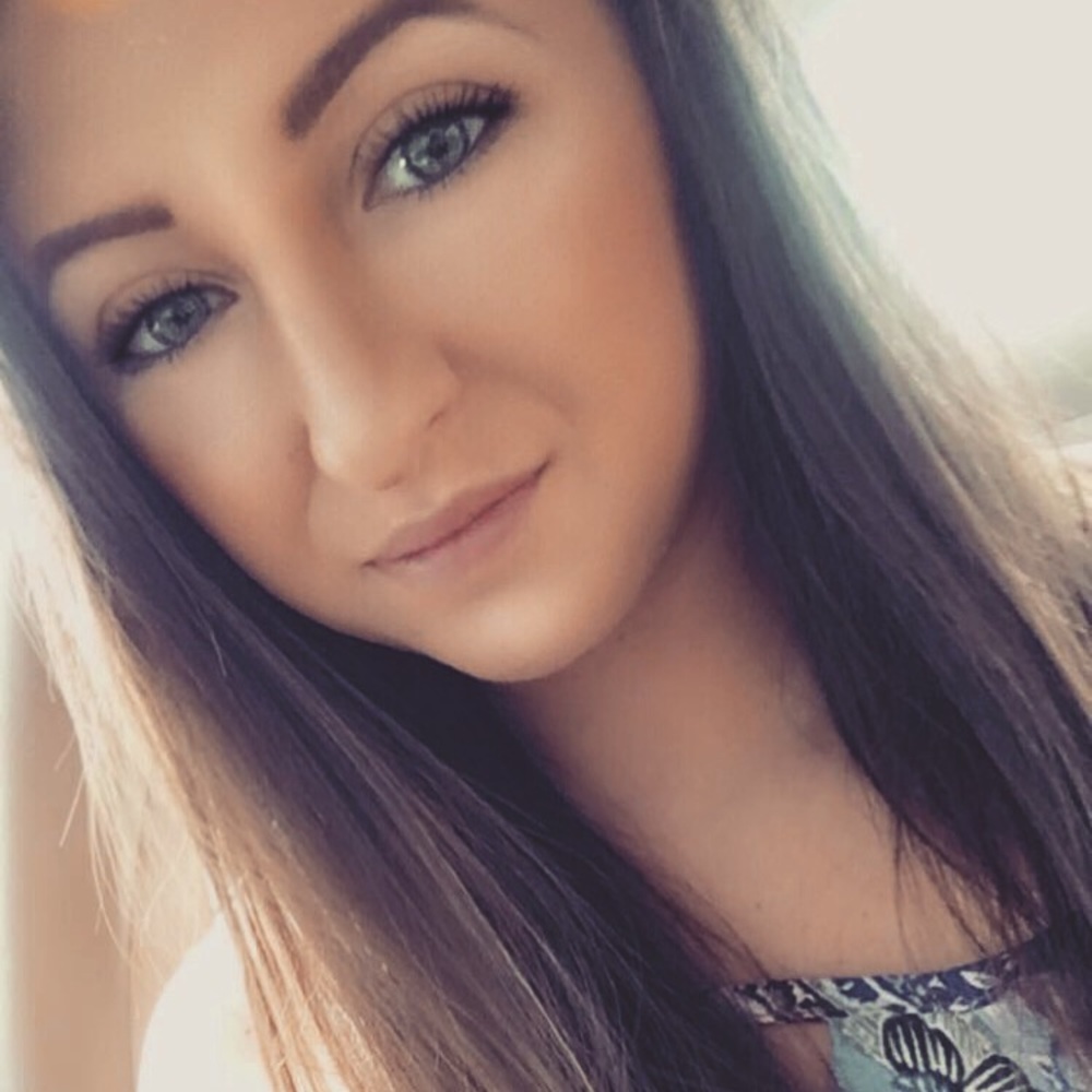 Meet your Posher, Lauren